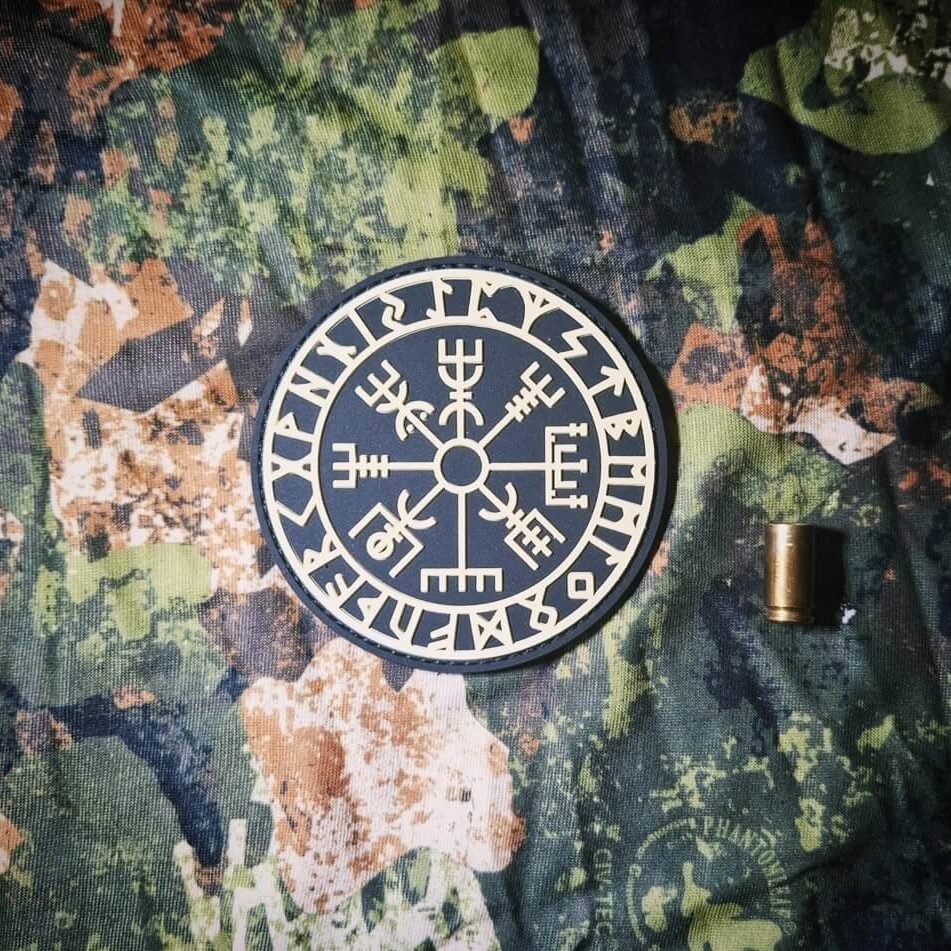 Vegvisir Patch Black & Yellow